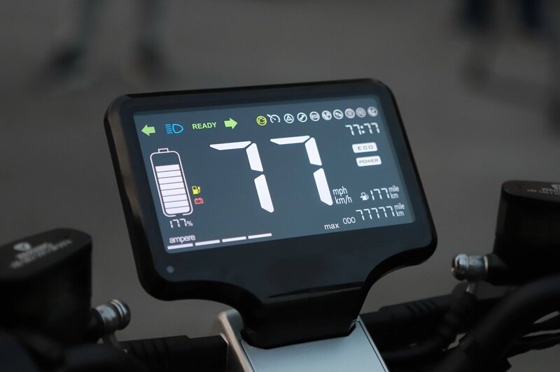 Xe máy điện Yadea G5