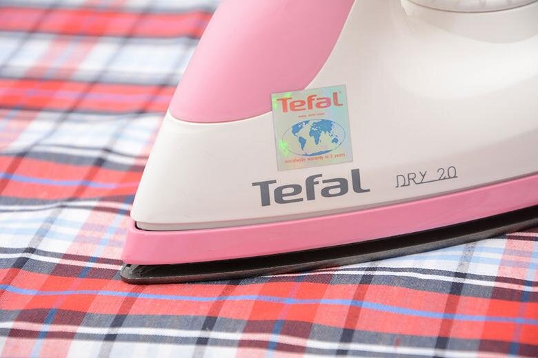 Bàn ủi khô Tefal FS2520 Bàn ủi khô Tefal FS2520