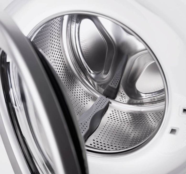 Cửa lồng giặt thuận tiện cho thao tác.