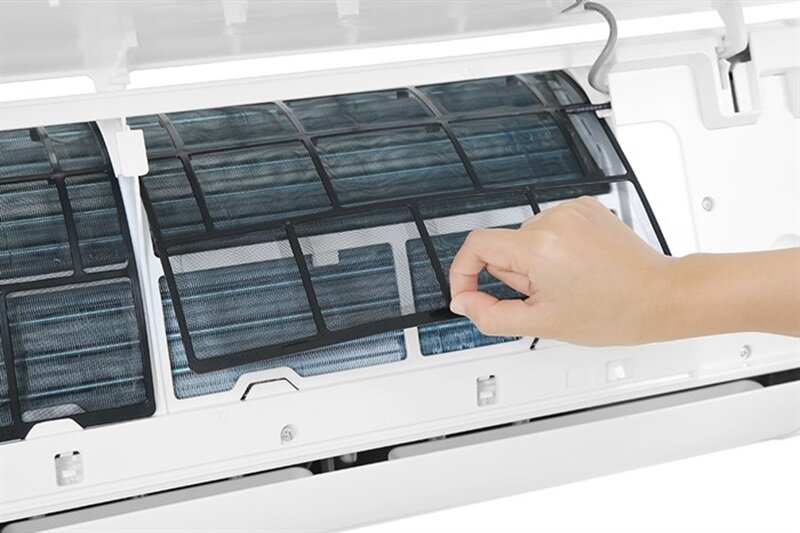 Điều hòa Aqua Inverter 9000 BTU 1 chiều AQA-KCRV10WNZA lưới lọc bụi