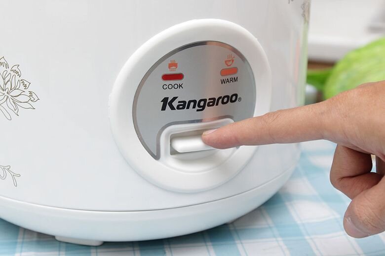 Nồi cơm nắp gài Kangaroo KG378 1.8 lít Nồi cơm nắp gài Kangaroo KG378 1.8 lít