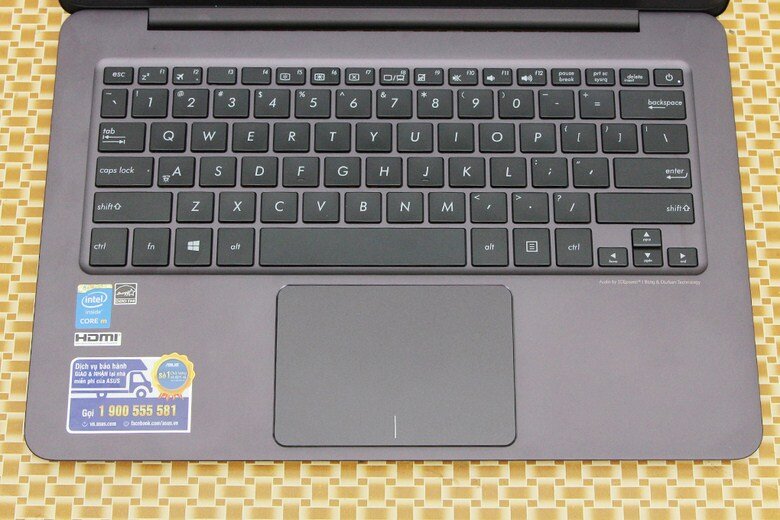 Asus Zenbook UX305FA M 5Y10/8GB/128GB/Win10 Asus Zenbook UX305FA M 5Y10/8GB/128GB/Win10