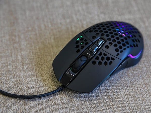 Hệ thống đèn led giúp chuột mang vẻ trẻ trung, mới mẻ