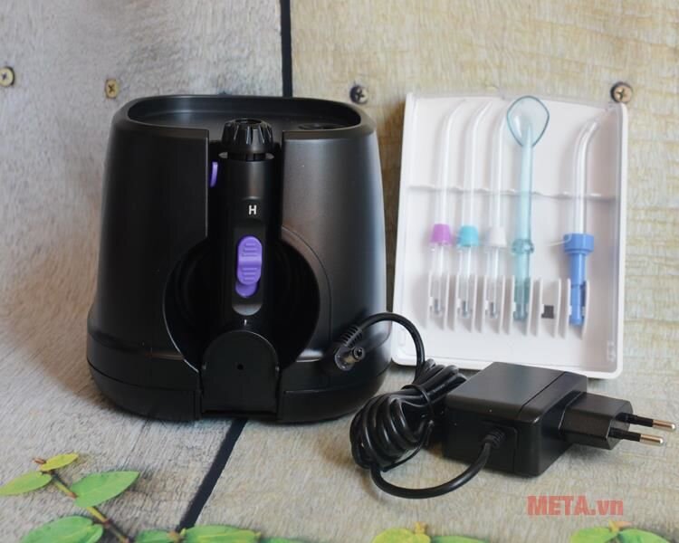 Máy tăm nước điều khiển cảm biến Waterpulse V700 Black