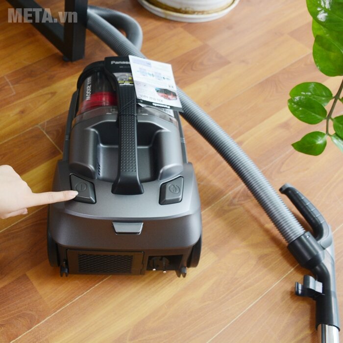 Máy hút bụi Panasonic MC-CL777HN49