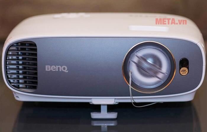 Máy chiếu BenQ W1700