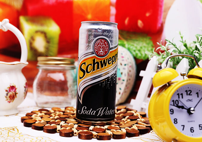 Nước soda có gas Schweppes lon 330ml