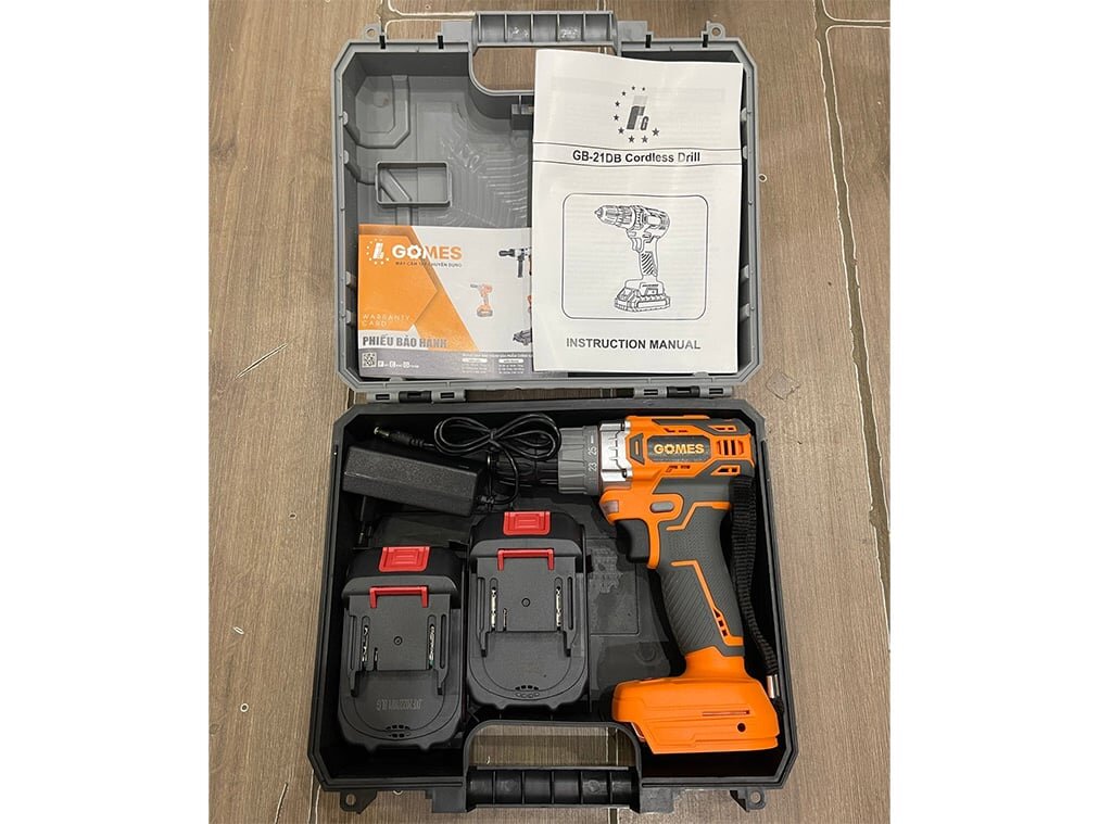 Bộ sản phẩm Máy bắt vít chạy pin Gomes BM21-D1045 (GB-21DB)