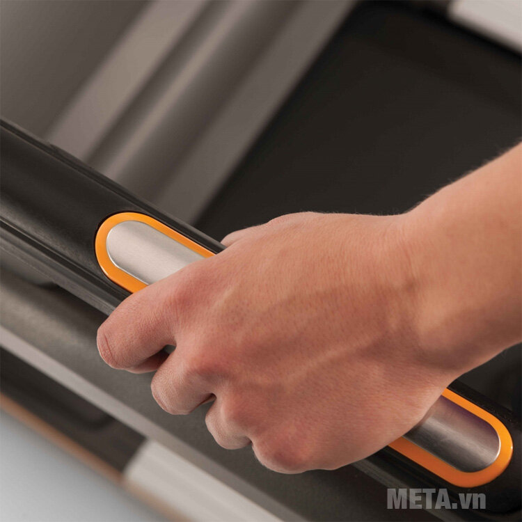 Máy chạy bộ Matrix TF50 XR