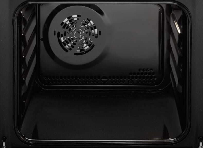 Lò nướng Electrolux RZB2110AAXA ứng dụng công nghệ làm nóng bằng điện trở và quạt đối lưu