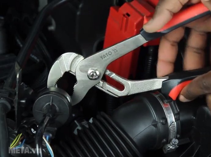 Bộ kìm tuýp cờ lê tay vặn tổng hợp Yato YT-3892 (79 món) Bộ kìm tuýp cờ lê tay vặn tổng hợp Yato YT-3892 (79 món)