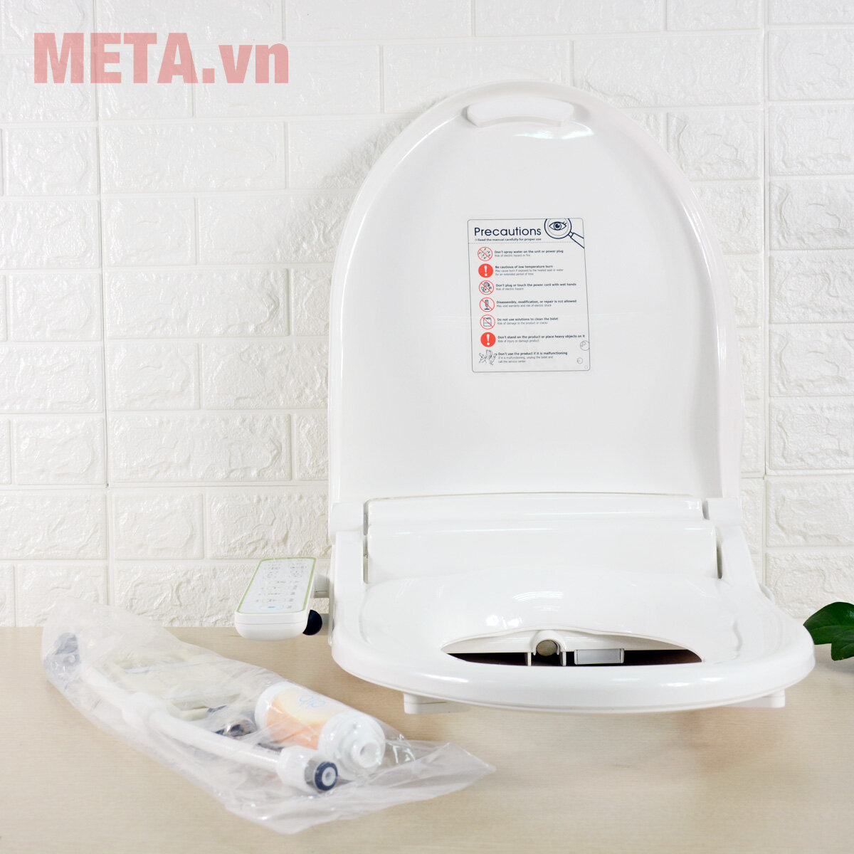 Nắp thiết bị vệ sinh điện tử thông minh LS DAEWON DIB-83