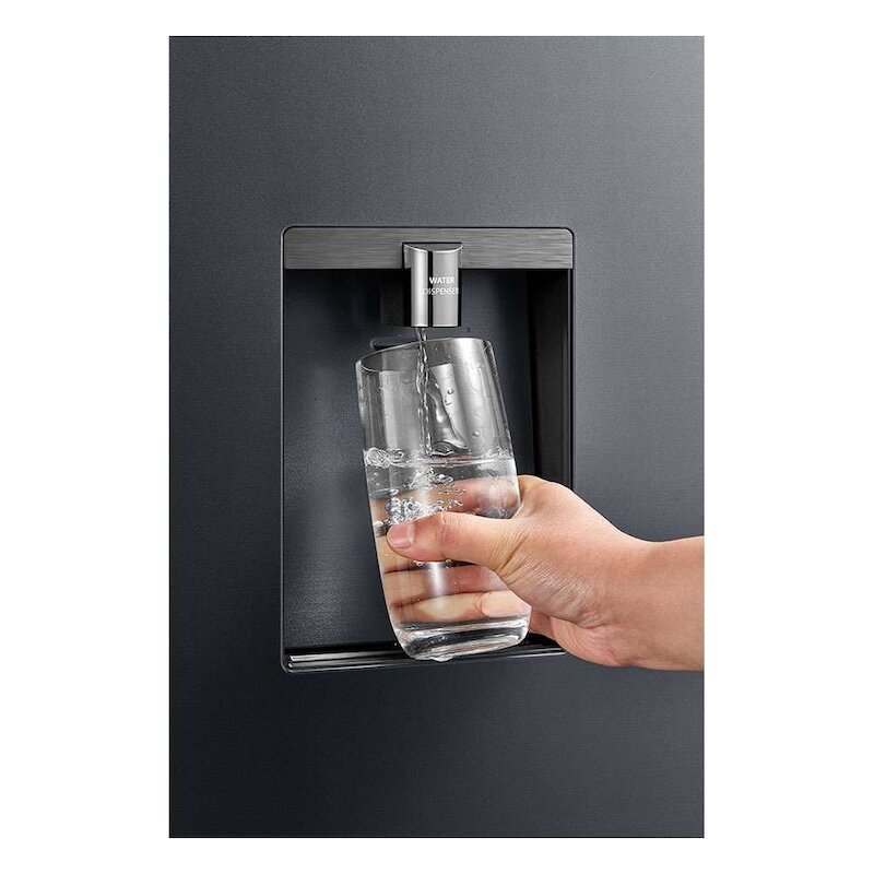 Tiện ích hiện đại cùng tủ lạnh Toshiba Inverter 596 Lít GR-RS775WI-PMV(06)-MG (Ảnh: Toshiba).