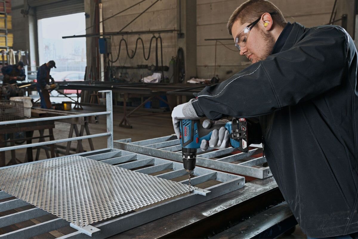 Thân máy khoan pin 18V Bosch GSB 18-2-LI PLUS (SOLO)