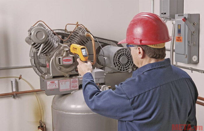 Súng đo nhiệt độ bằng hồng ngoại Fluke 566