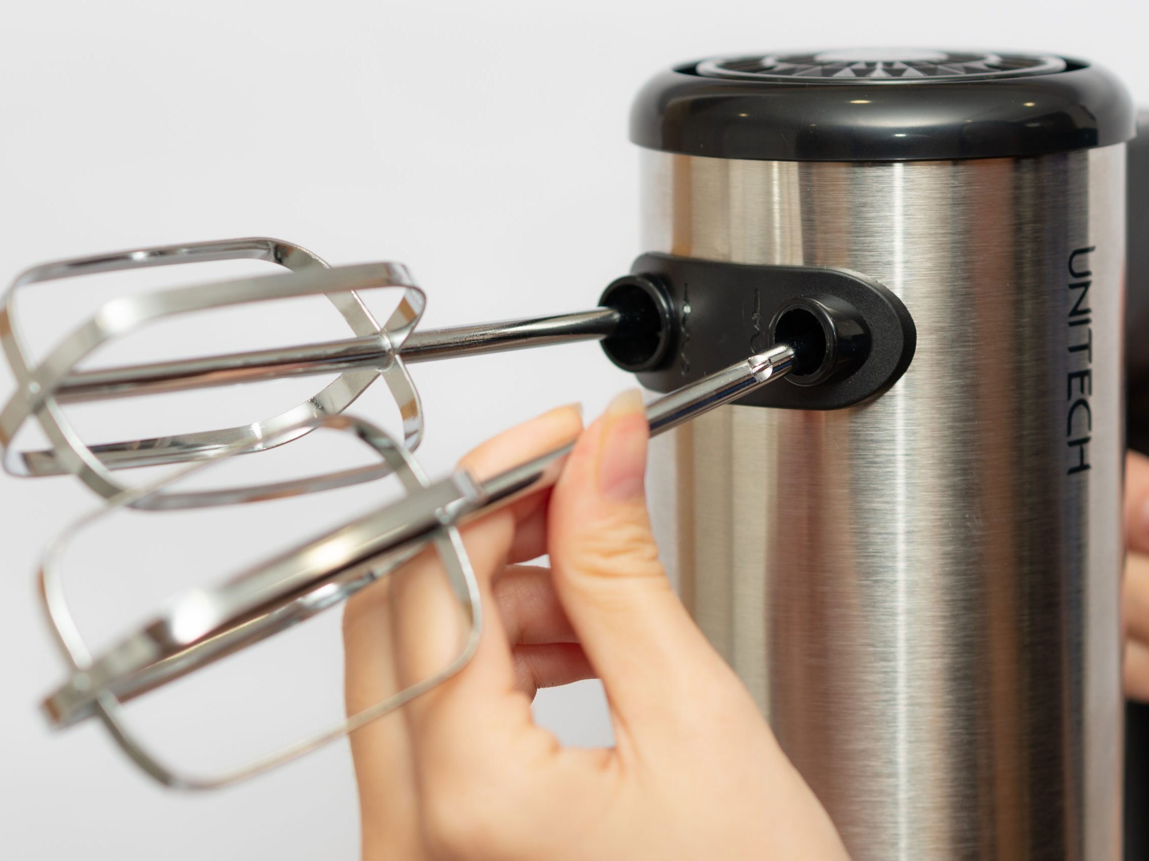 Thao tác tháo lắp que đánh Unitech HU-3110