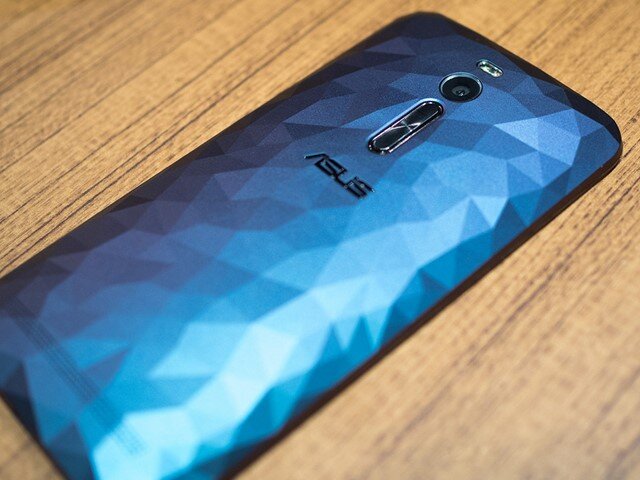 Điện thoại Asus Zenfone 2 Deluxe ZE551ML