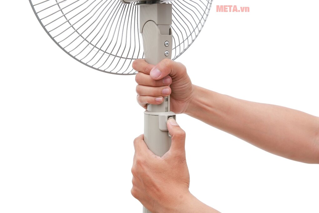 Quạt lửng KDK P30KH