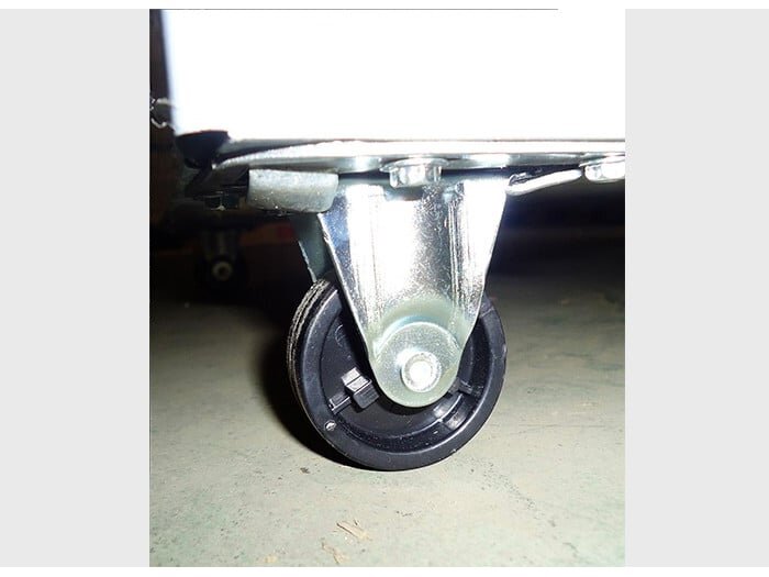 Tủ có bánh xe di chuyển dễ dàng  Tủ có bánh xe di chuyển dễ dàng