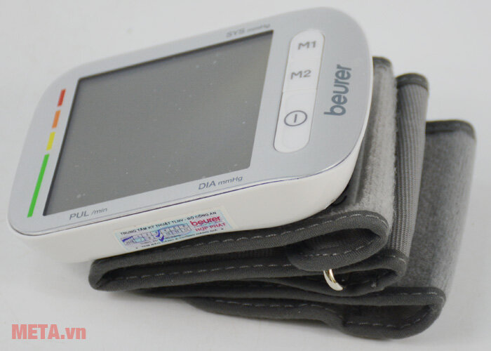 Máy đo huyết áp cổ tay Beurer BC50
