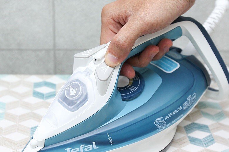 Bàn ủi hơi nước Tefal FV4870 Bàn ủi hơi nước Tefal FV4870