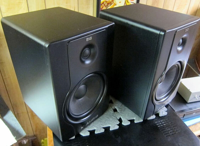 Loa kiểm âm M-Audio AV42