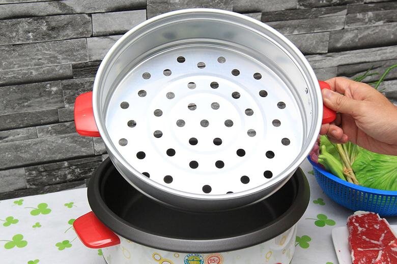 Nồi lẩu điện Comet CM7732 Nồi lẩu điện Comet CM7732