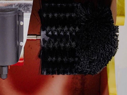 Máy đánh giày có 4 chổi đánh Máy đánh giày