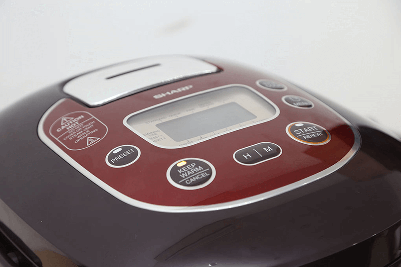 Nồi cơm điện tử Sharp KS-TH18-RD Nồi cơm điện tử Sharp KS-TH18-RD