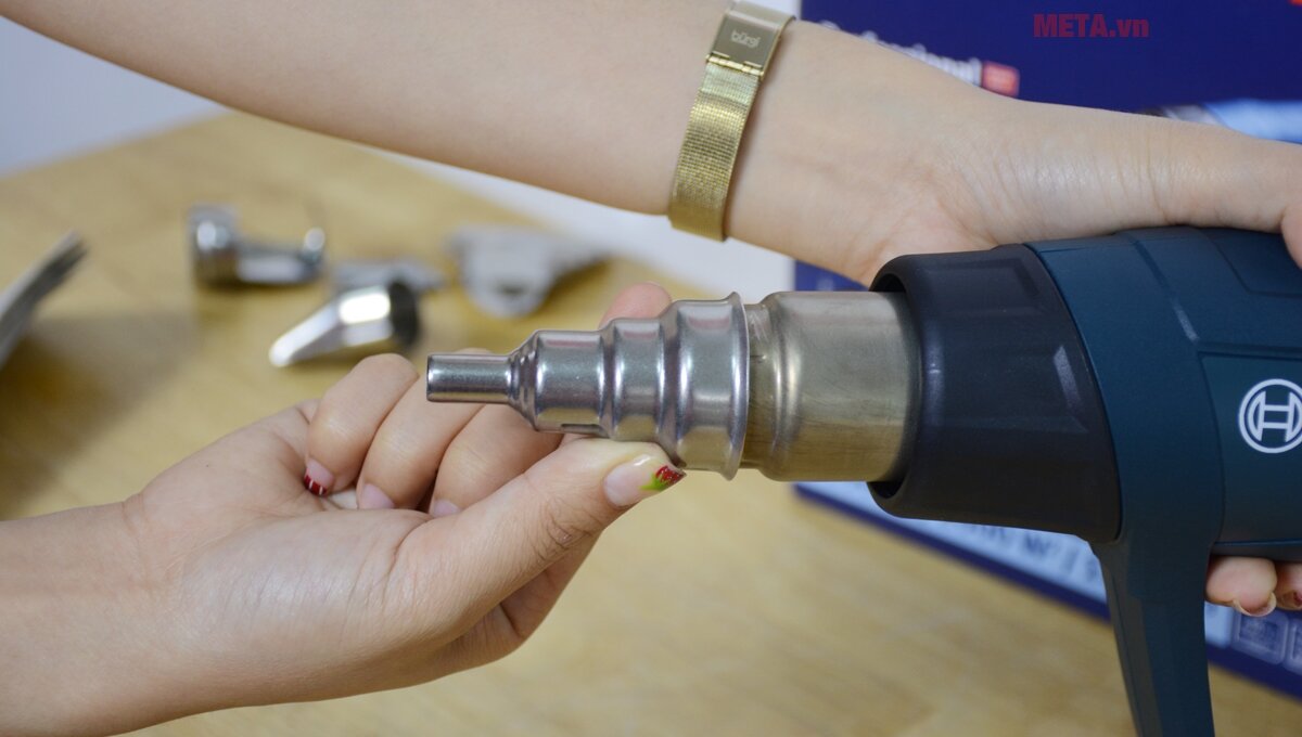 Máy thổi hơi nóng Bosch GHG 20-63