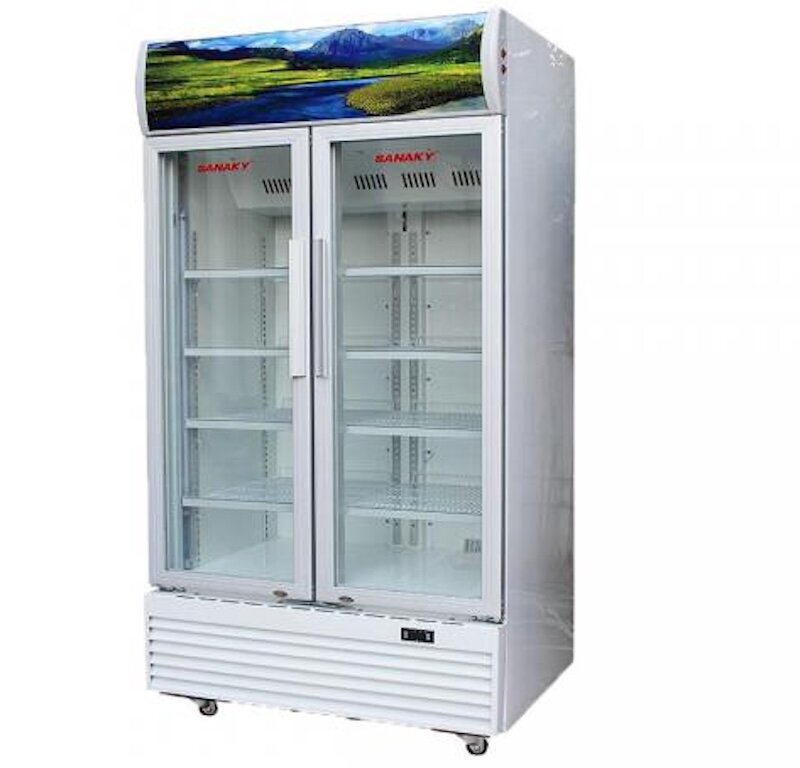 Tủ mát Sanaky VH1200HP được thiết kế dạng đứng với 2 cánh tủ rộng rãi,