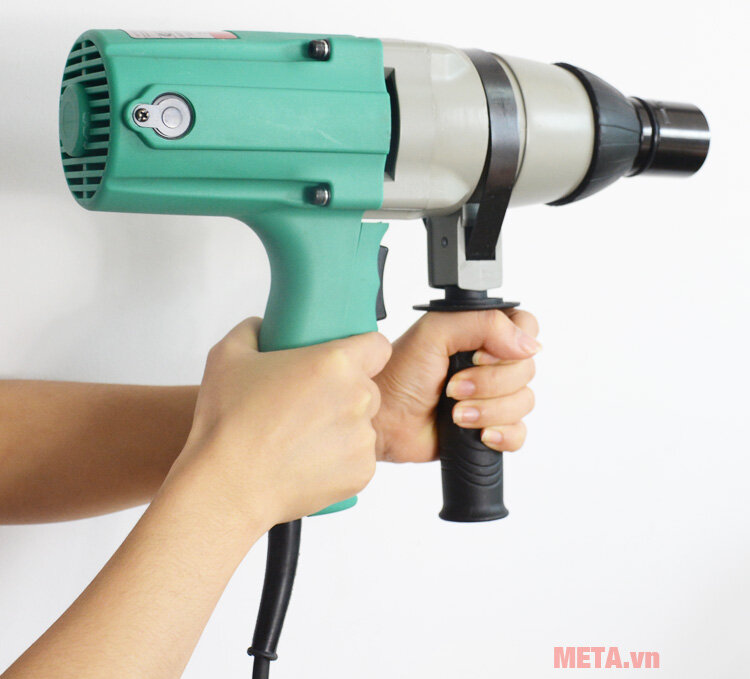 Máy vặn bu lông 620W DCA APB22C (P1B-FF-22C)