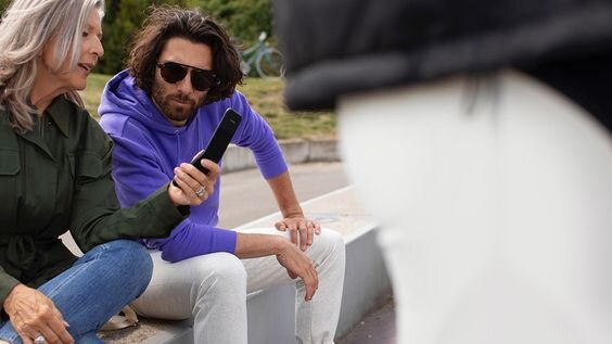 thiết kế Nokia 2720 Flip 4G