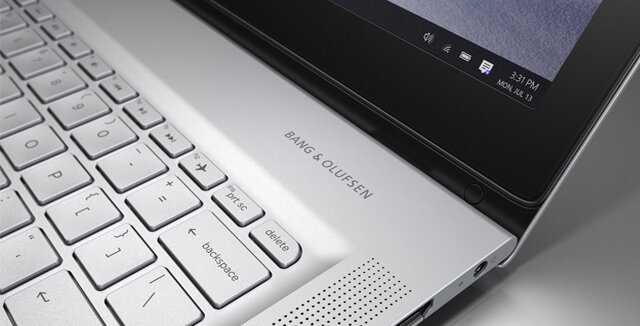 Laptop HP Envy 13-ab003TU i7 7500U/8GB/256GB/Win10 Laptop HP Envy 13-ab003TU i7 7500U/8GB/256GB/Win10