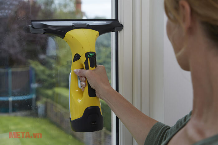 Máy vệ sinh cửa kính Karcher WV 5 Premium Window Vac Máy vệ sinh cửa kính Karcher WV 5 Premium Window Vac