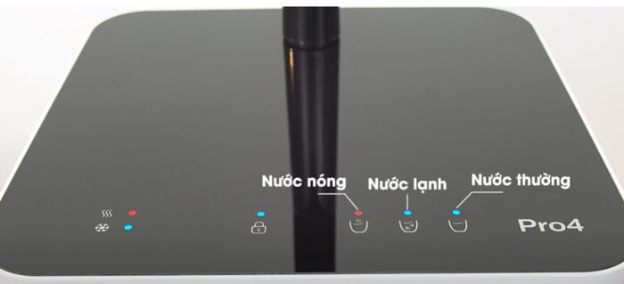 Bảng điều khiển của máy lọc nước Philips ADD8980 được thiết kế trực quan