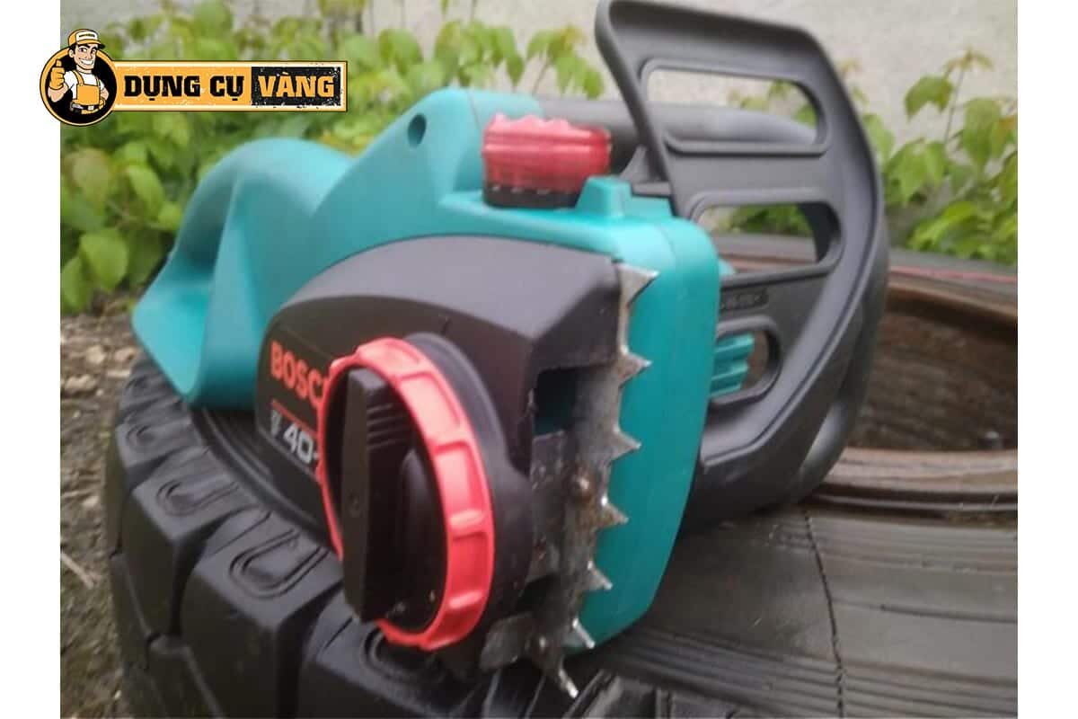 Máy Cưa Xích Bosch Ake 40 17s chính hãng 