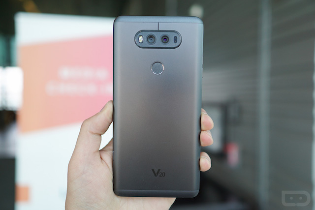 Điện thoại LG V20