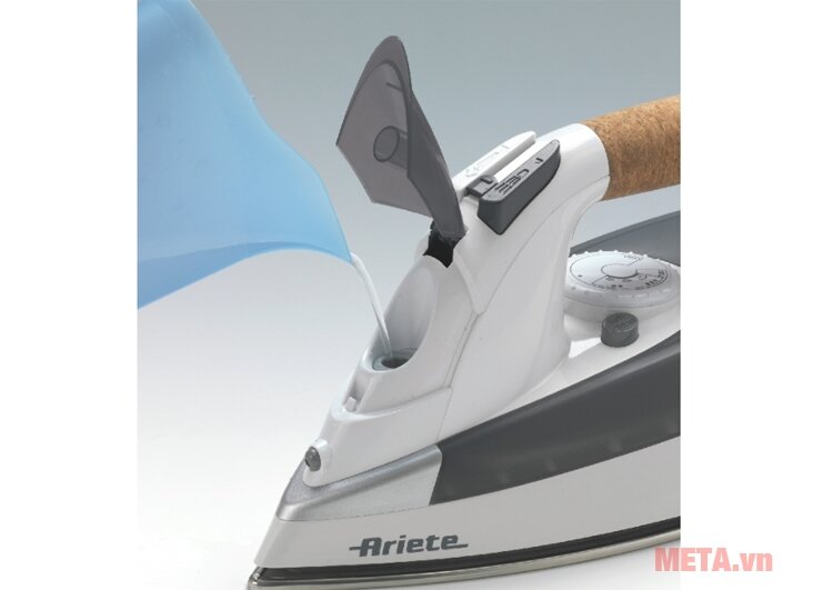 Bàn ủi hơi nước Ariete MOD 6232