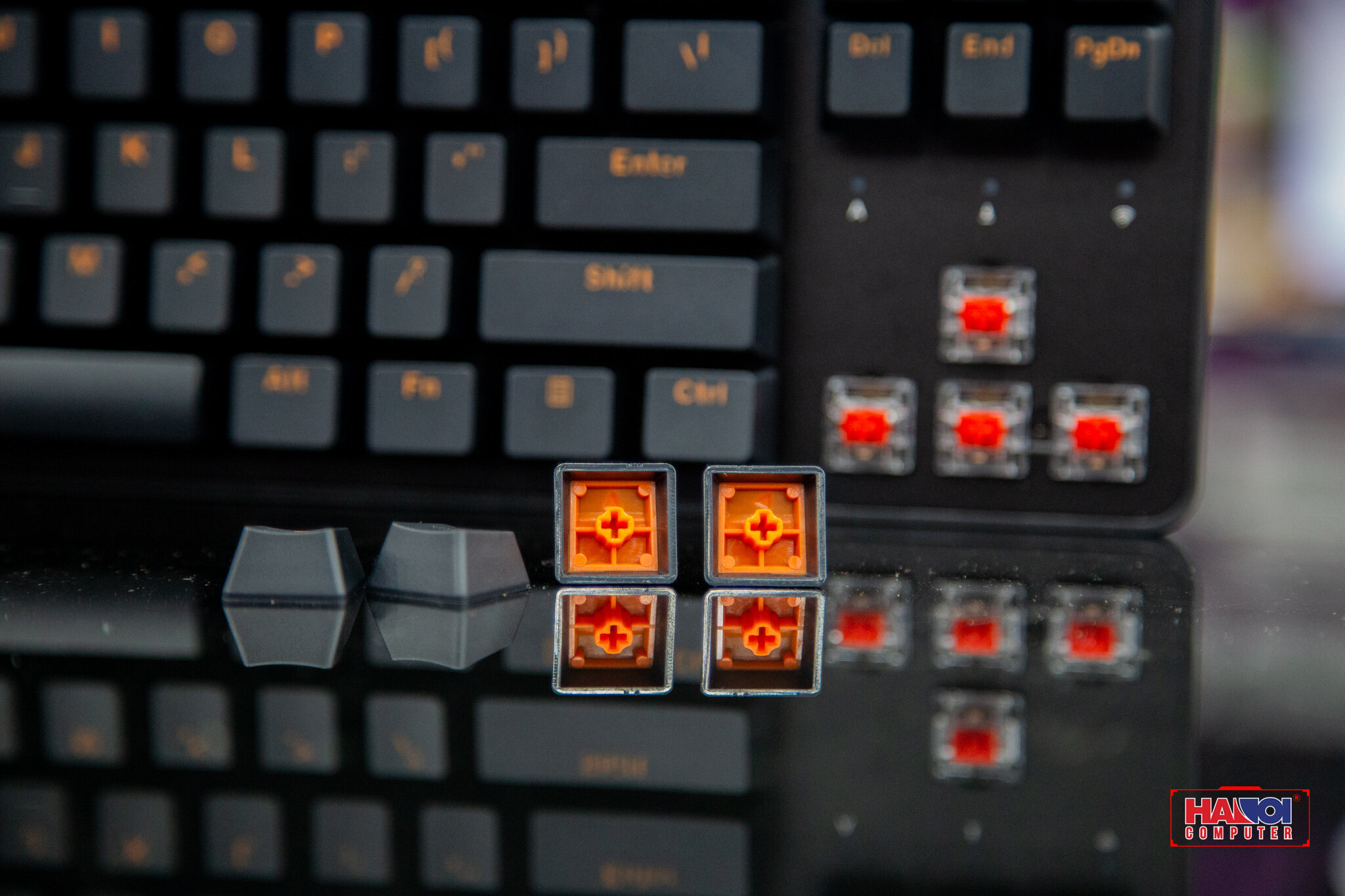 Bàn phím cơ không dây Dareu EK807G đen