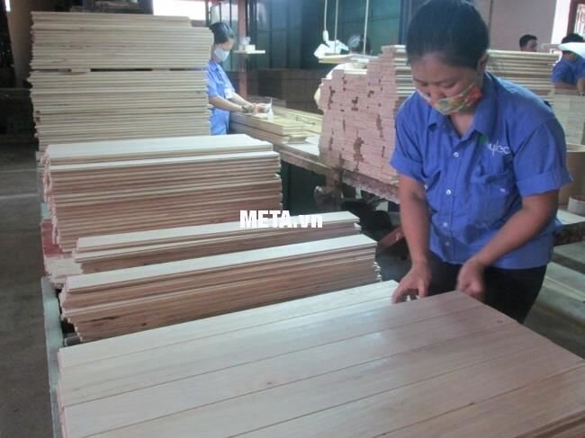 Máy chà nhám rung 520W DCA ASB234 (S1B-FF-114X234)