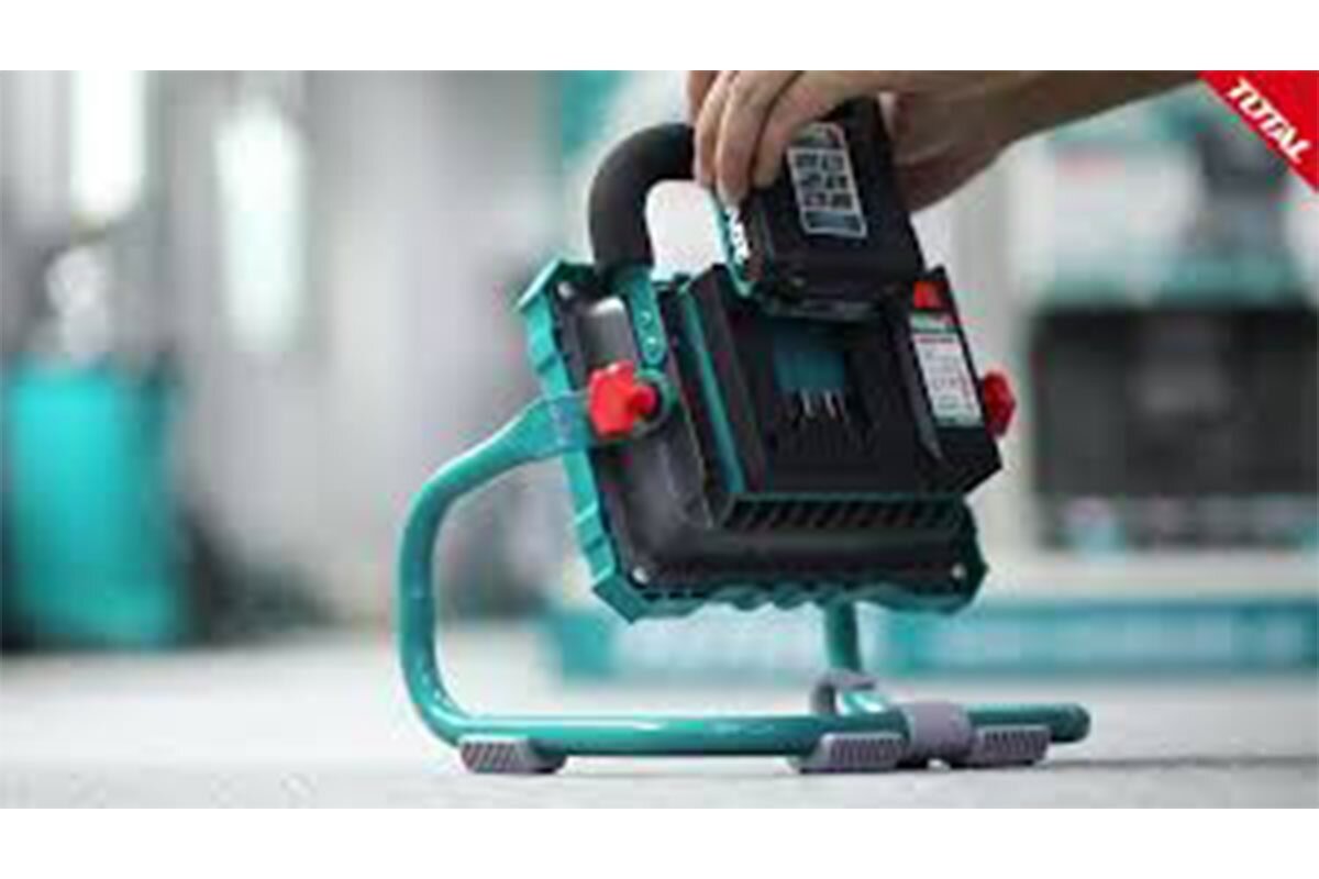 Đèn làm việc pin 20V Total TFLI2002
