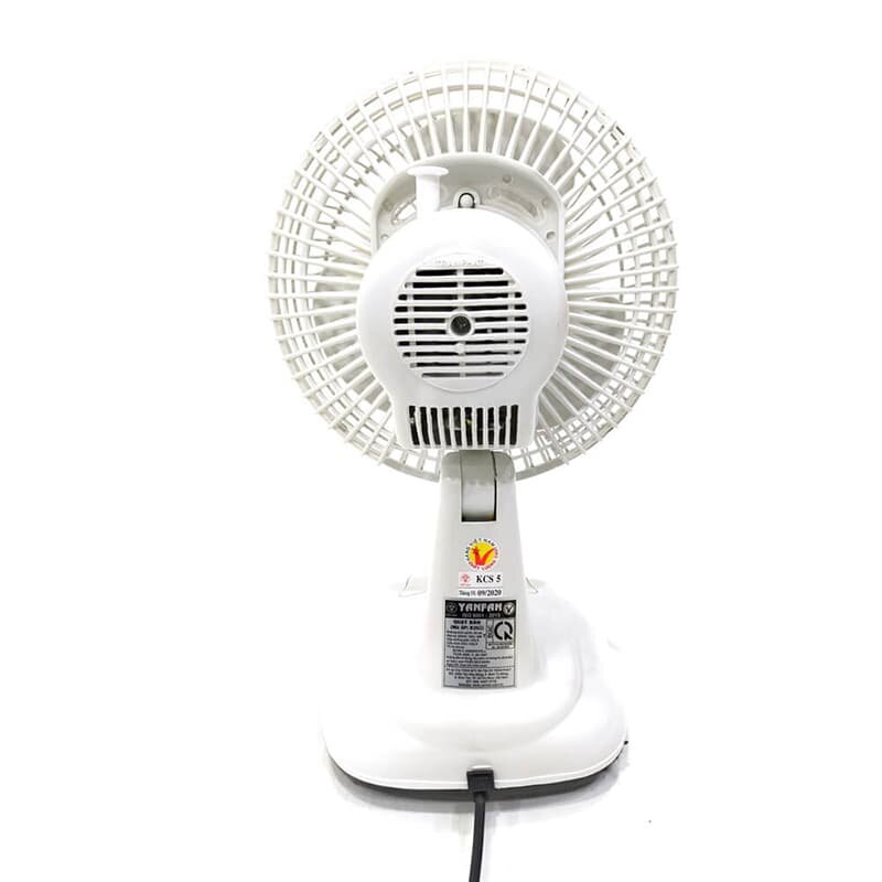 Quạt bàn Yanfan B202 hoạt động với 2 mức tốc độ gió