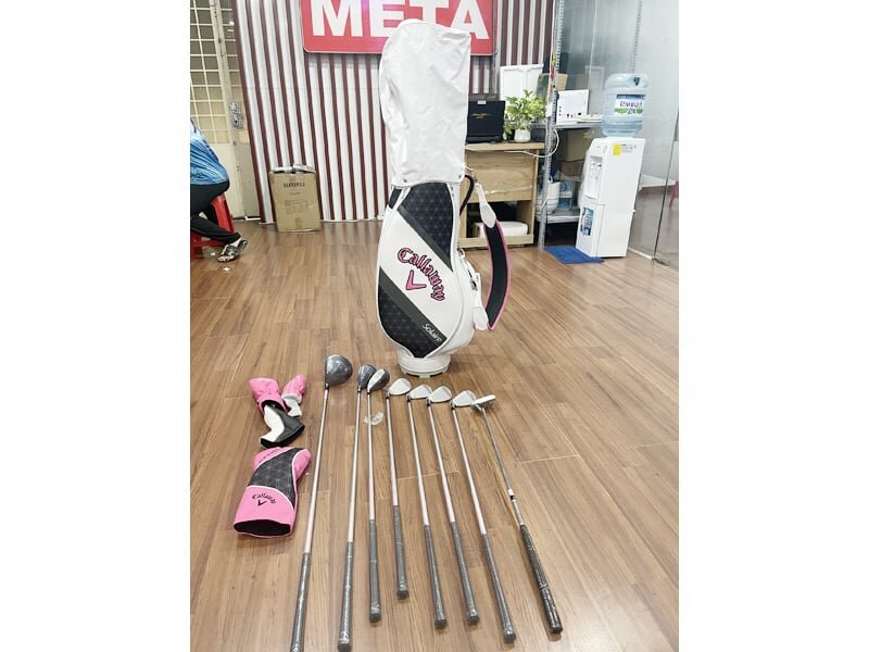 Bộ sản phẩm gồm 8 cây gậy chất lượng cao