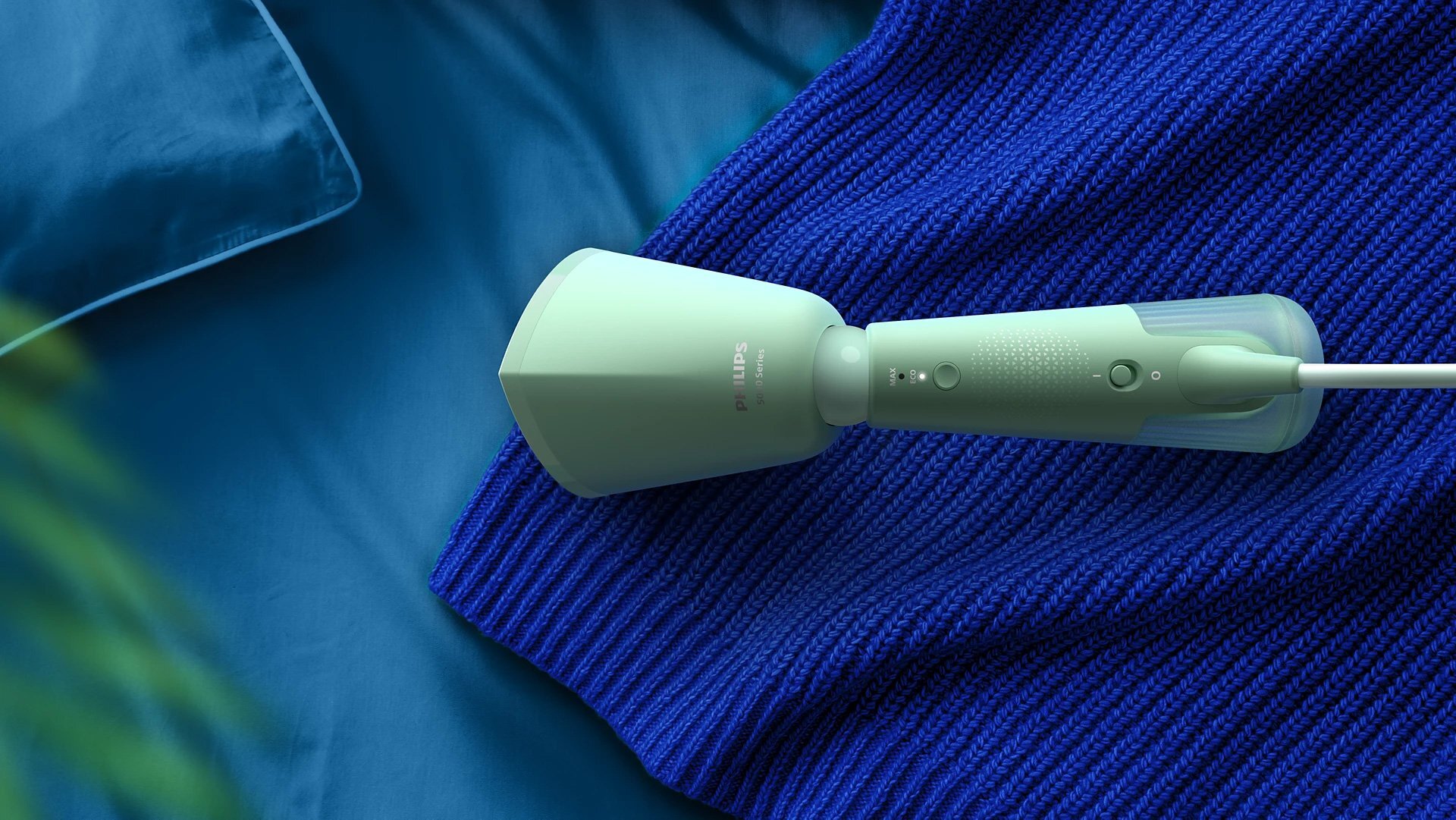 Bàn ủi hơi nước cầm tay Philips STH5010/70 (1.400W)