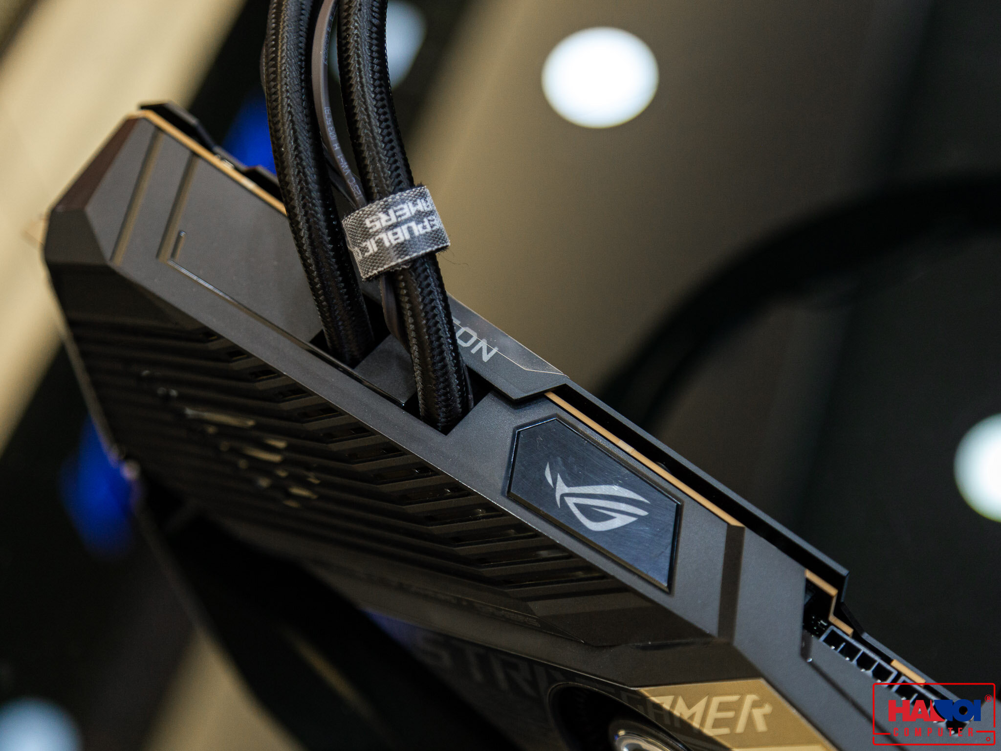 Card màn hình ASUS ROG STRIX-LC-RX 6800 XT-O16G-GAMING