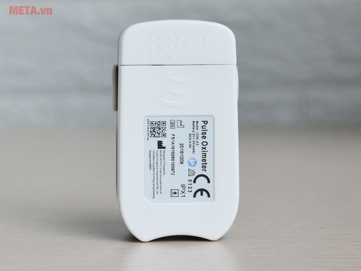 Máy đo nhịp tim và SpO2 iMediCare iOM A3