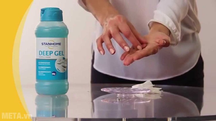 Gel làm sạch bề mặt tráng men và inox Stanhome Deep Gel 750ml