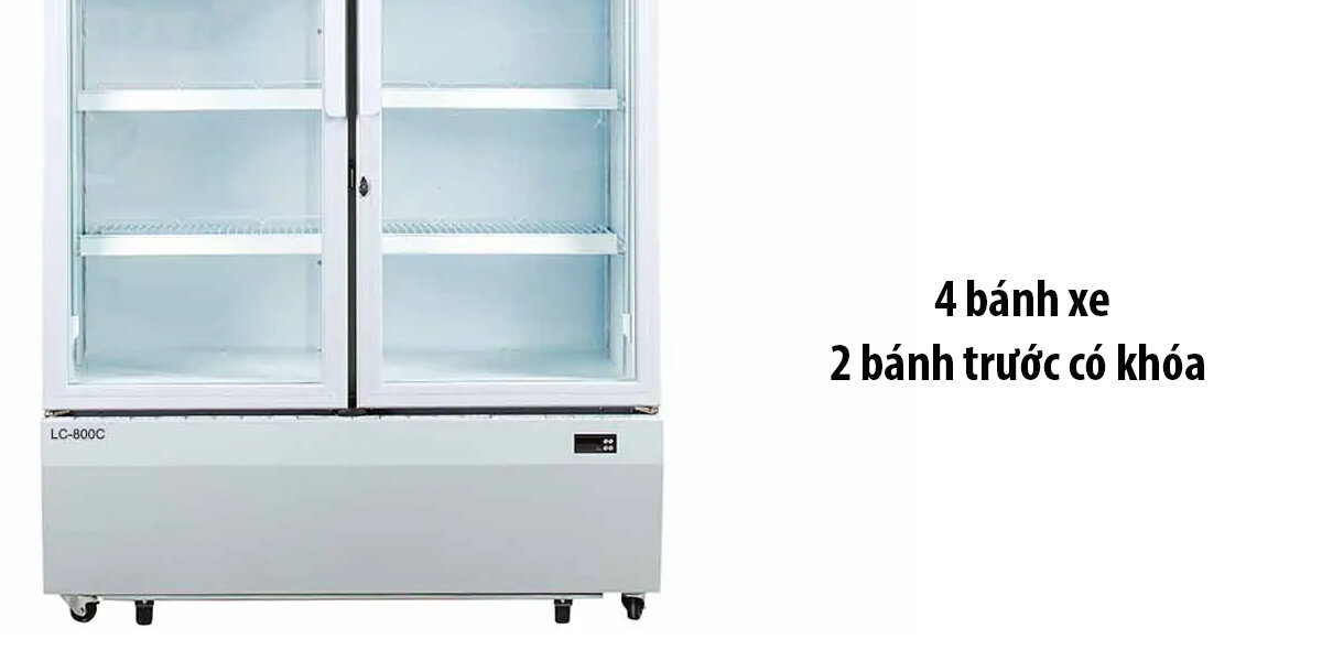 Tủ mát được trang bị 4 bánh xe, 2 bánh trước có khóa