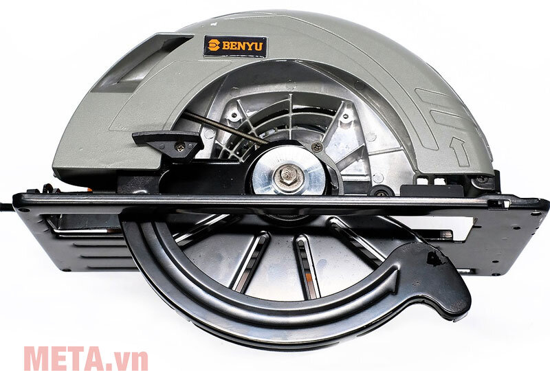 Máy cưa đĩa Benyu BY7102-235